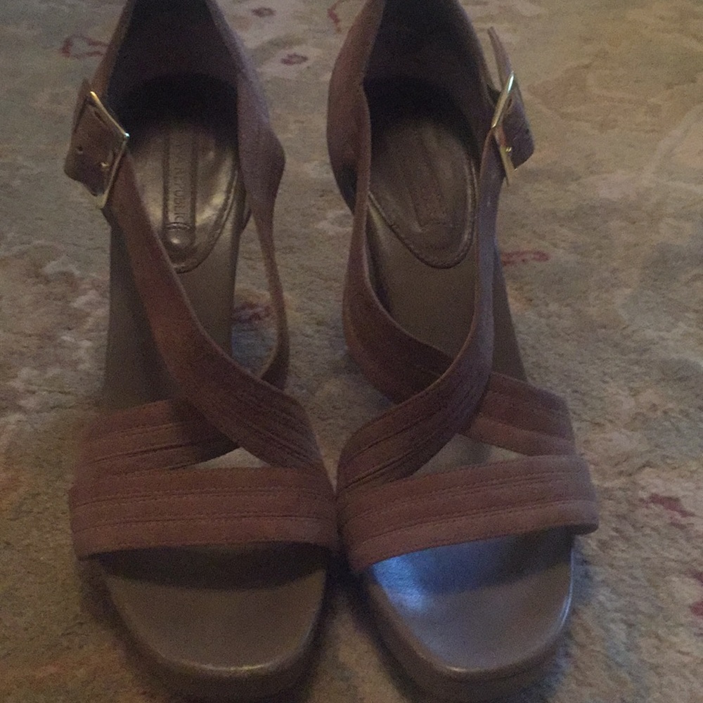 🔥Banana Republic “Tamarra” Heeled Sandals